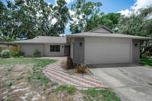 Front Exterior5