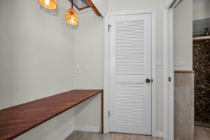 Primary Bathroom1c