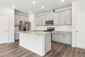 Atlanta - Hawthorne Station - 2762 Aralynn Wy, College Park, GA 30337 - 018