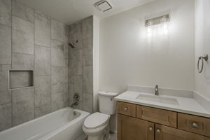  Photo 37