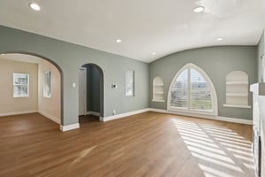 N East St-S2810-010.jpg