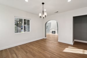 N East St-S2810-014.jpg