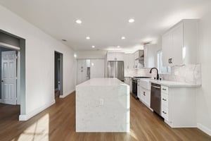 N East St-S2810-015.jpg