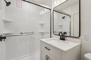 N East St-S2810-023.jpg