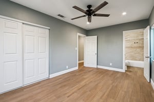 N East St-S2810-026.jpg