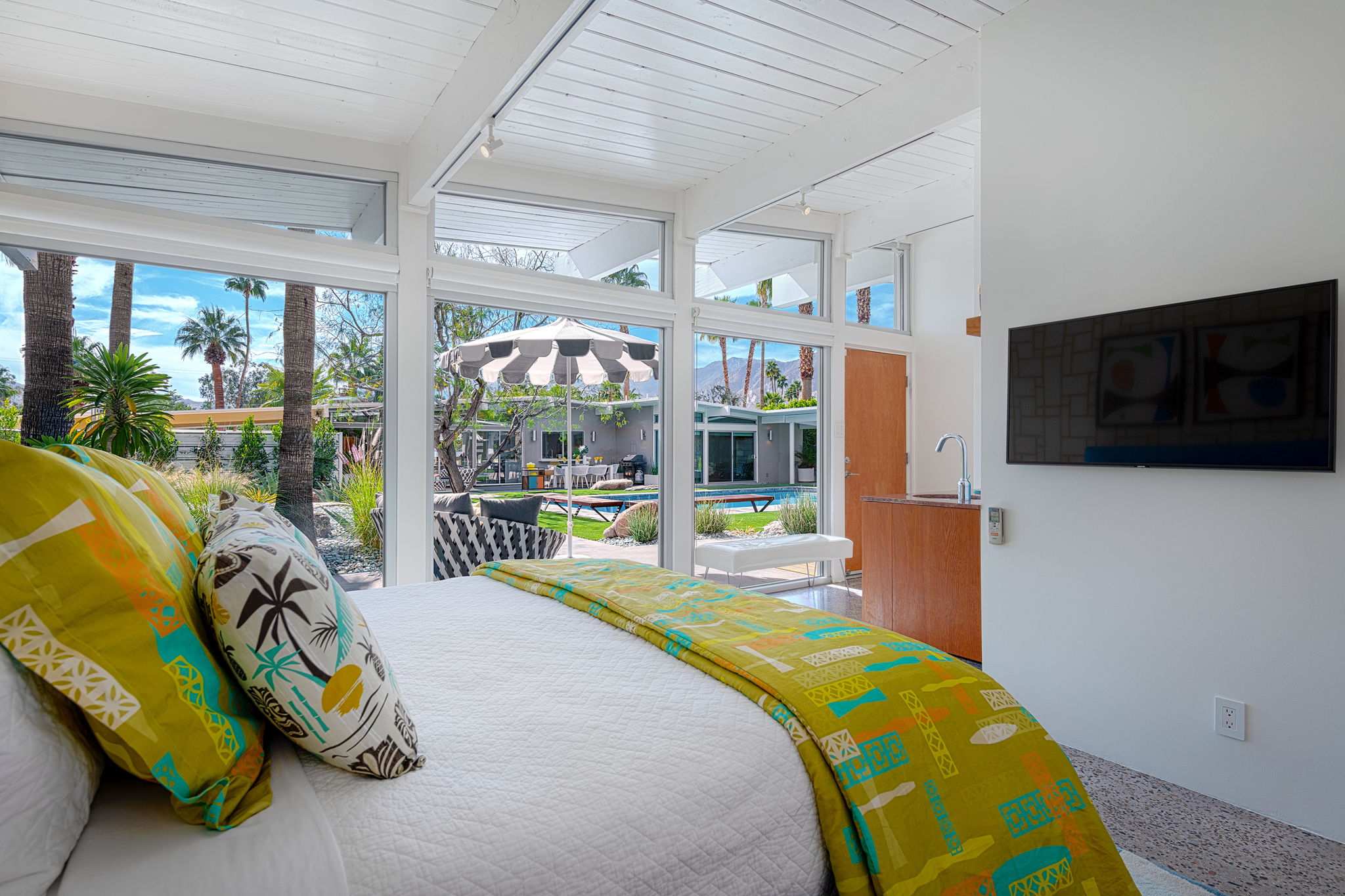  2766 E Livmor Ave, Palm Springs, CA 92262, US Photo 47