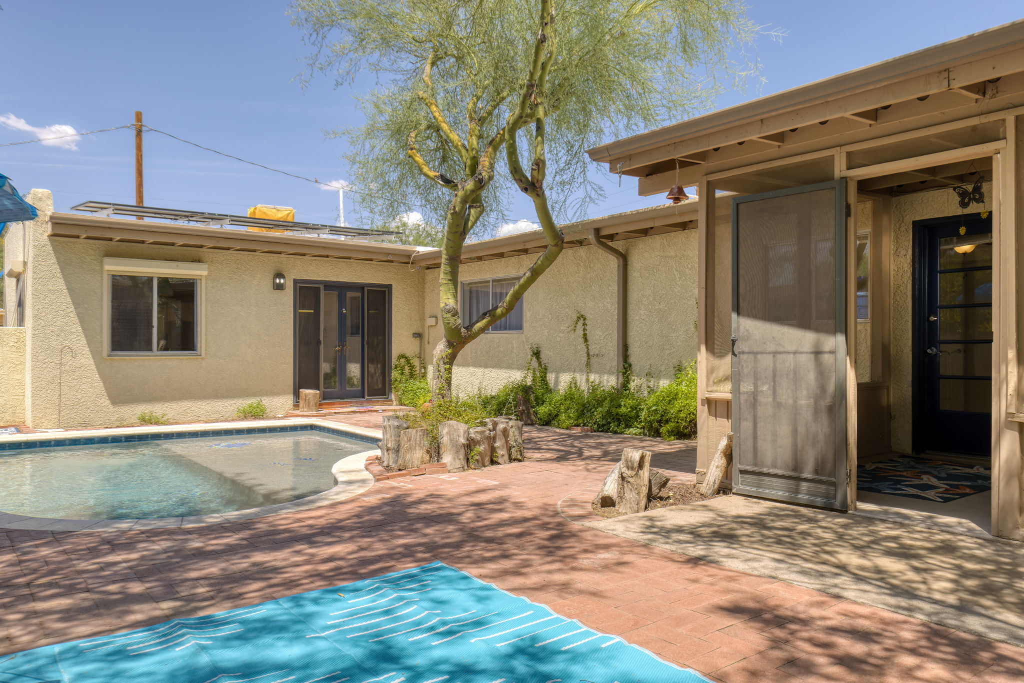 Pool/Guest Quarters