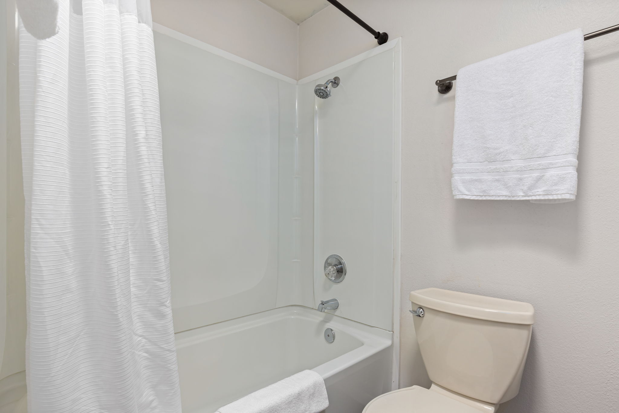 En-suite Primary Bath