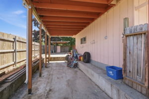  Photo 37