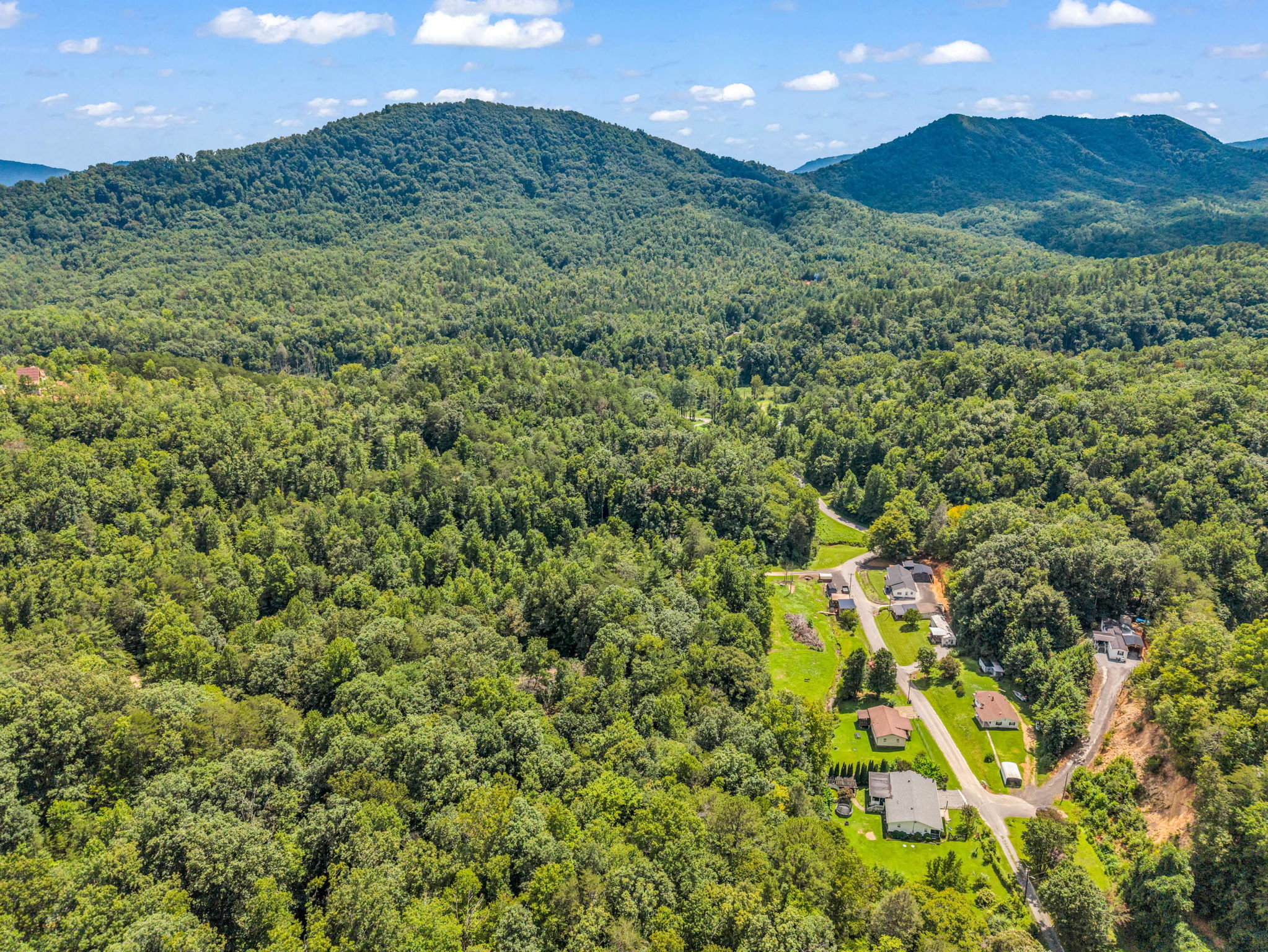277-Debbies-Branch-Dr-Old-Fort-NC-58