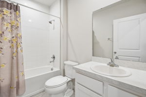  Photo 31