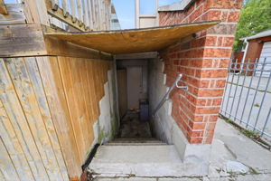  Photo 47