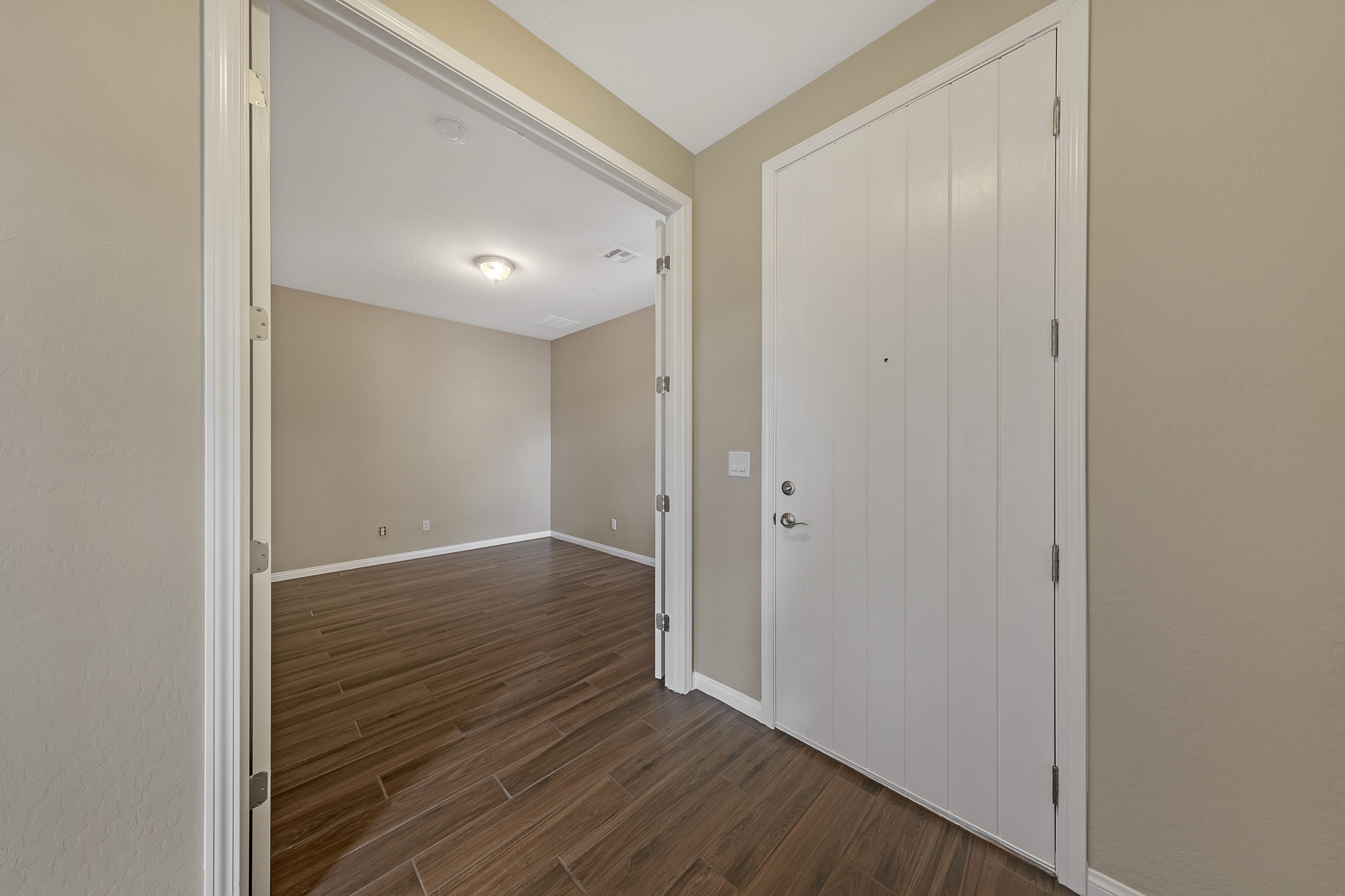 277 Legno Ct, Henderson, NV 89011, USA Photo 8