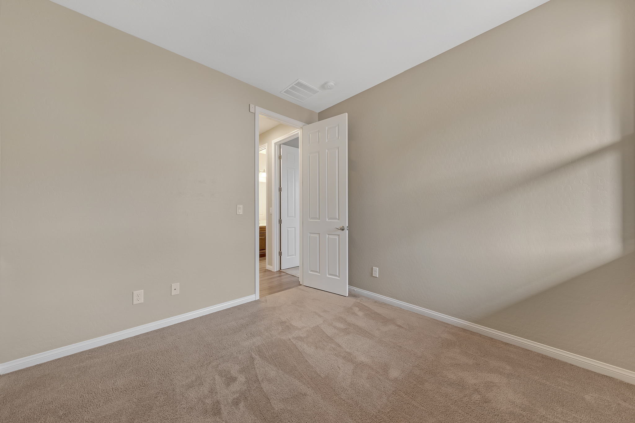 277 Legno Ct, Henderson, NV 89011, USA Photo 24