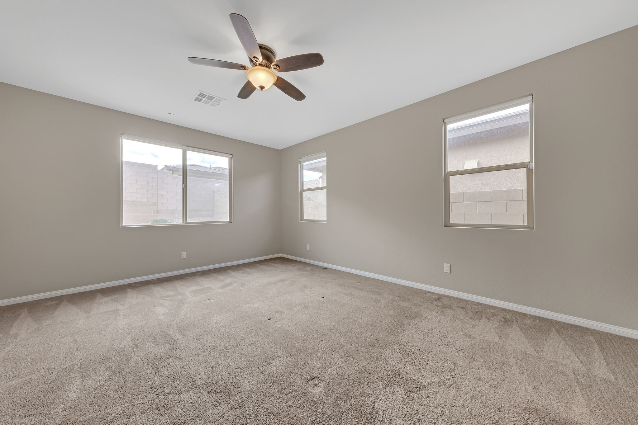 277 Legno Ct, Henderson, NV 89011, USA Photo 27