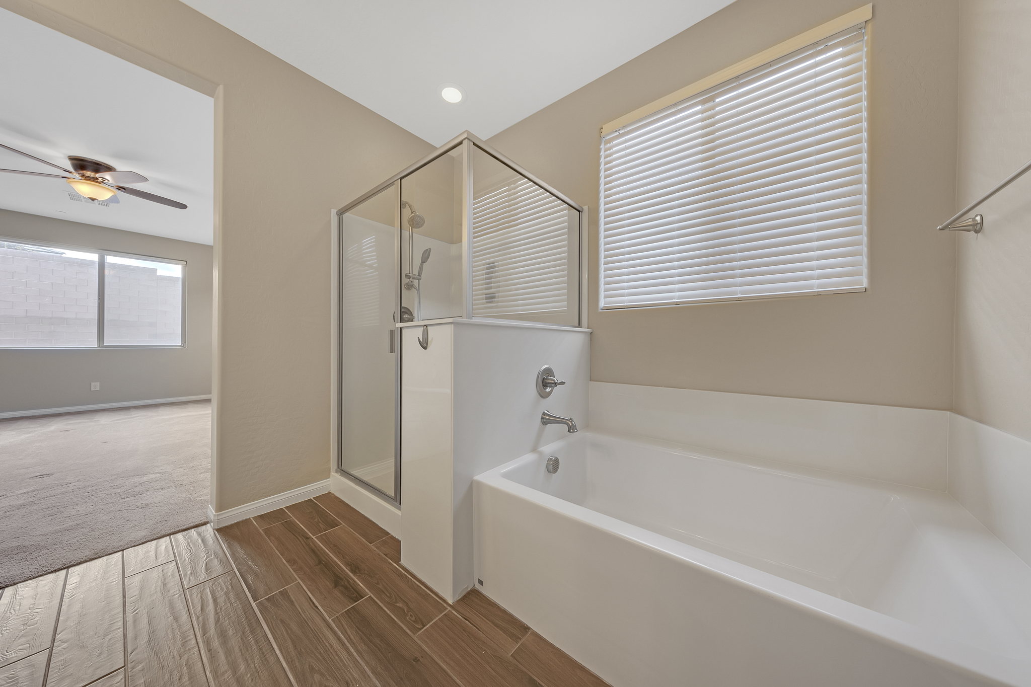 277 Legno Ct, Henderson, NV 89011, USA Photo 30