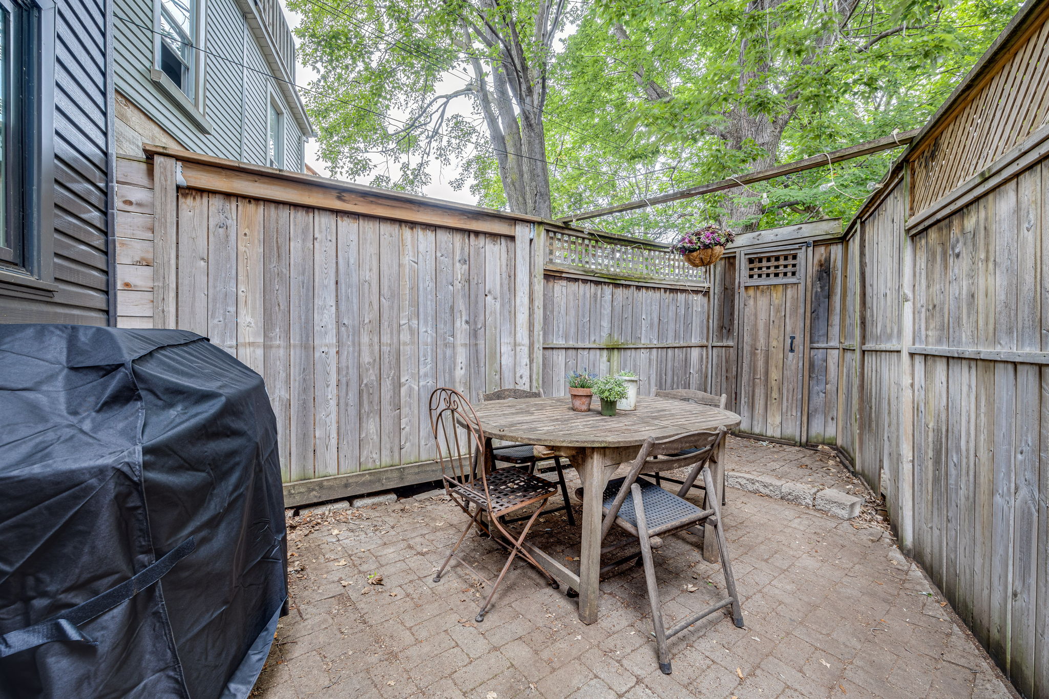 Toronto property showcase — delivered property photograph 33