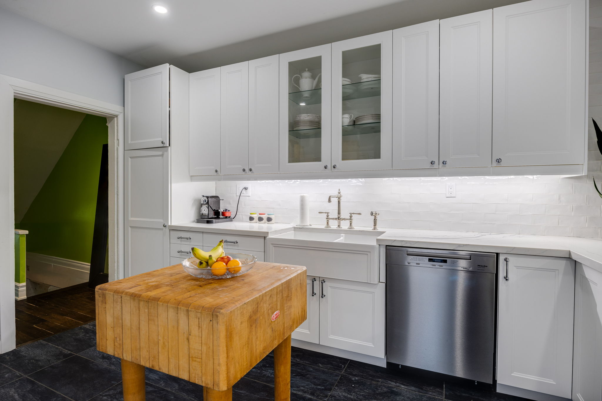 Toronto property showcase — delivered property photograph 4