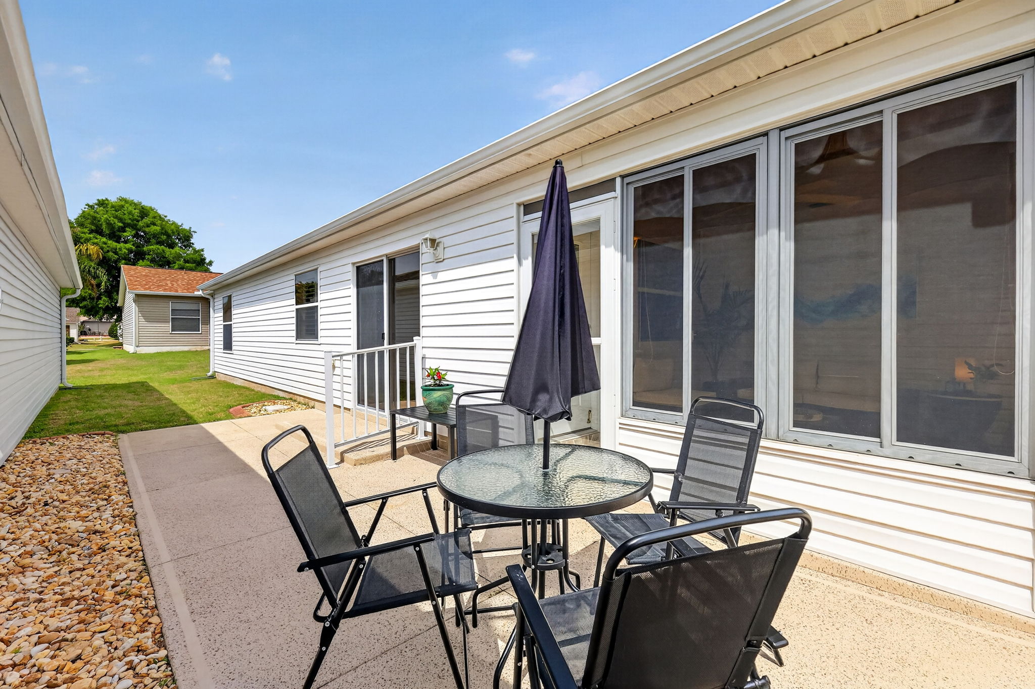 Spacious Side Patio