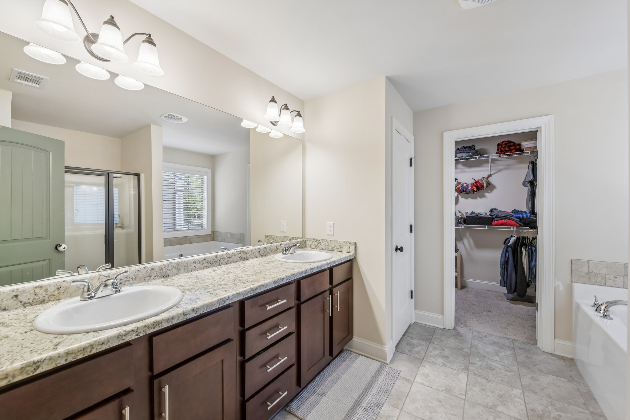 Orchard Dr-S2204-031.jpg