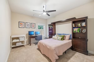 Orchard Dr-S2204-029.jpg