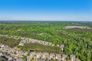 Orchard Dr-S2204-052.jpg