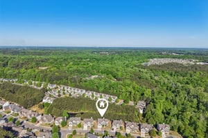 Orchard Dr-S2204-053.jpg