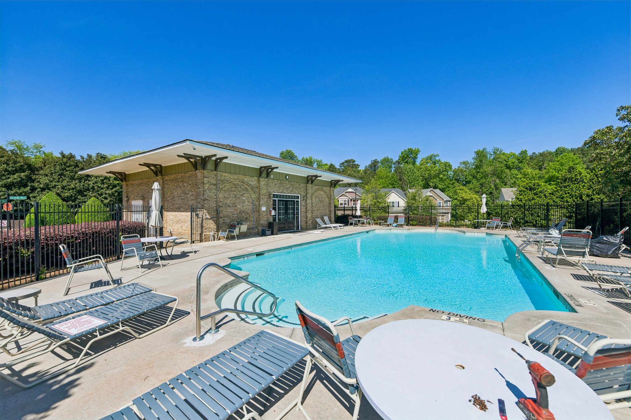 Orchard Dr-2204-908.jpg