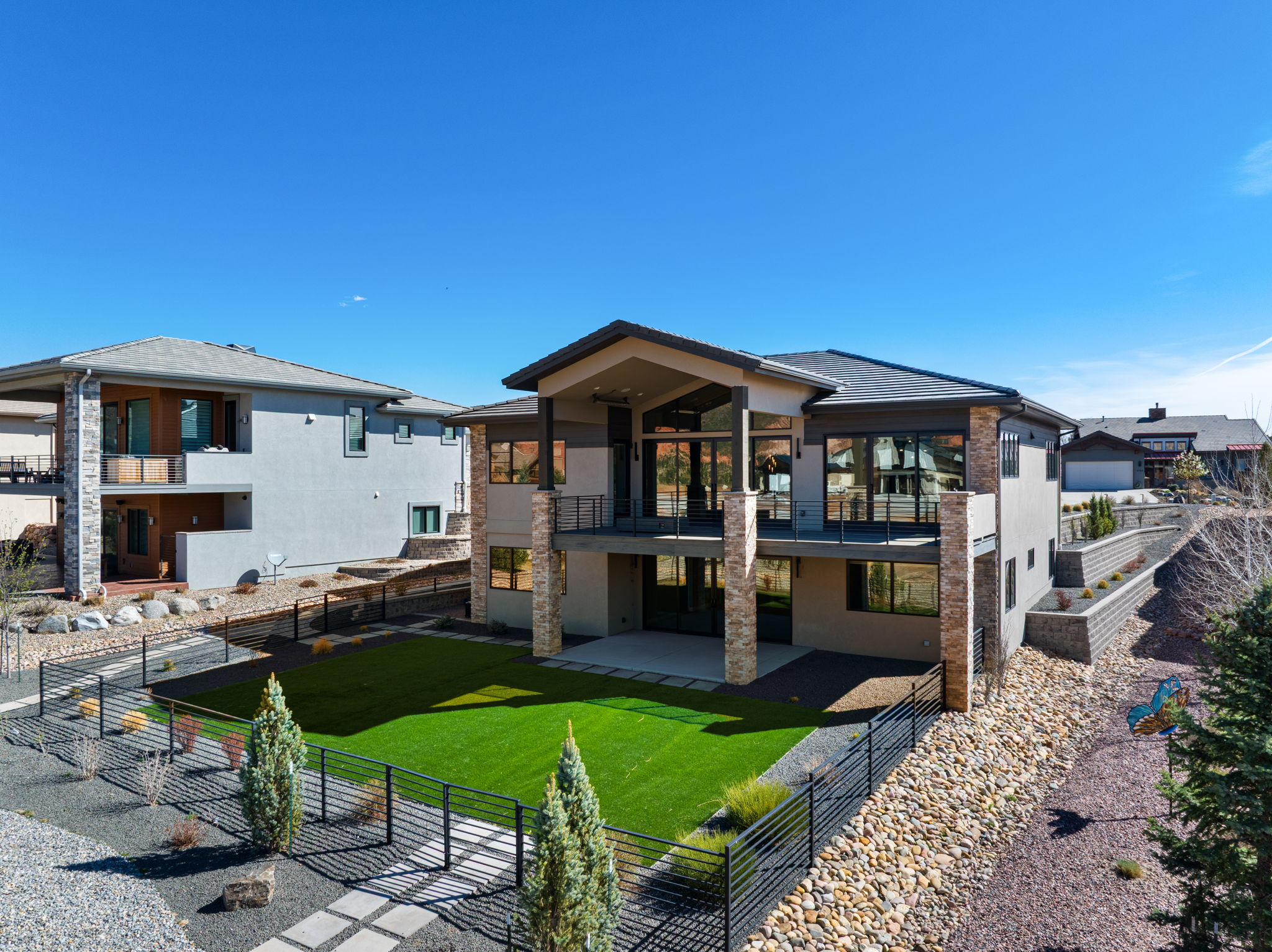  Photo 69