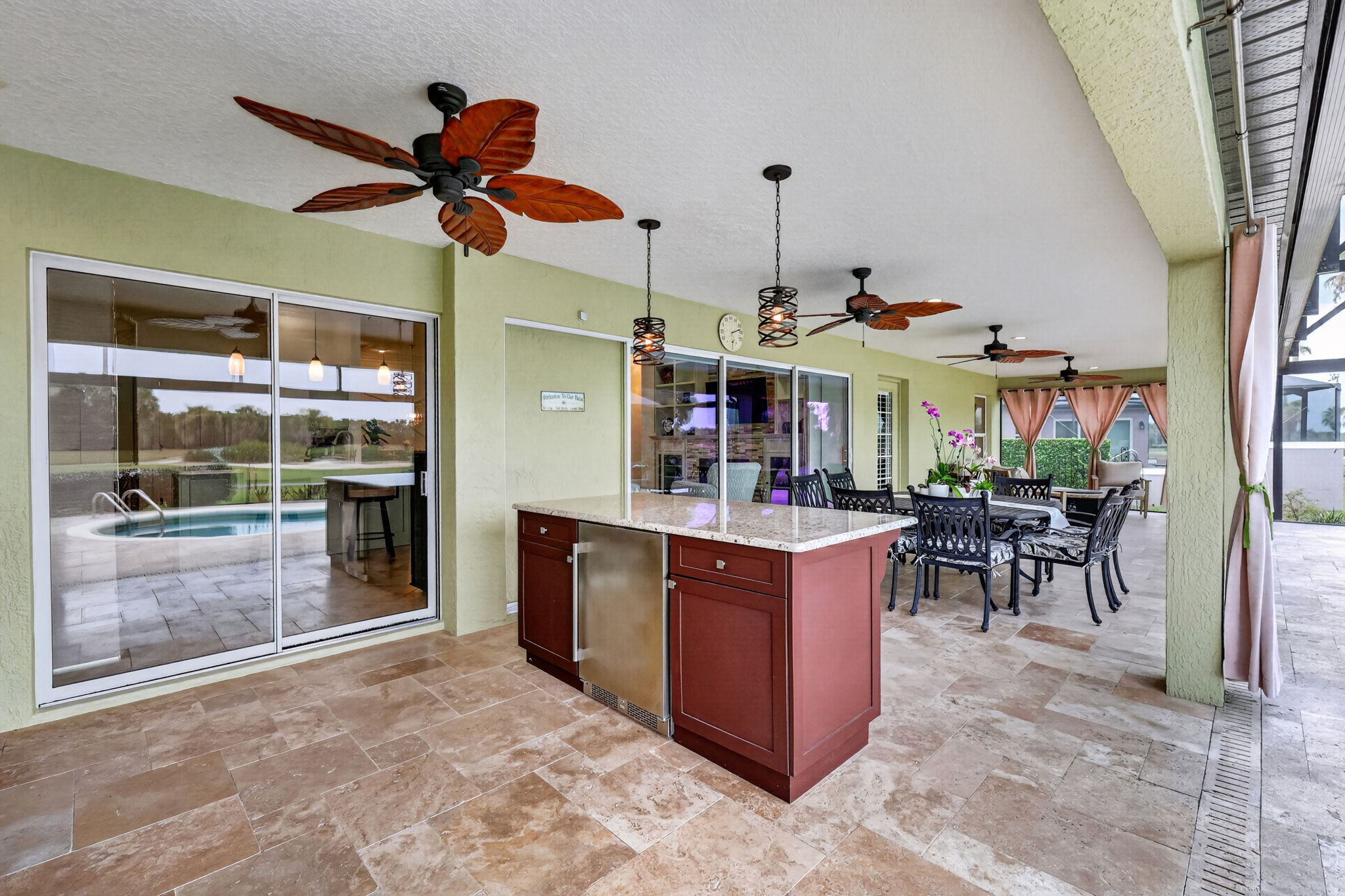 Lanai and Outdoor Kitchen