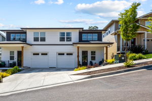 2773 NW Huckleberry1