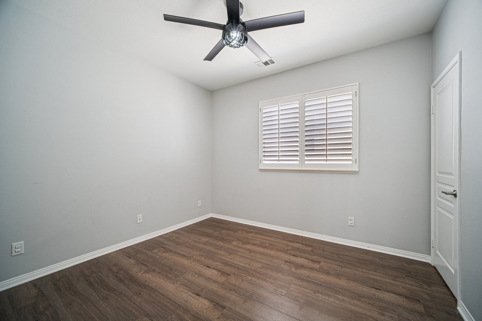 Elkwood Ln-S1508-025.jpg
