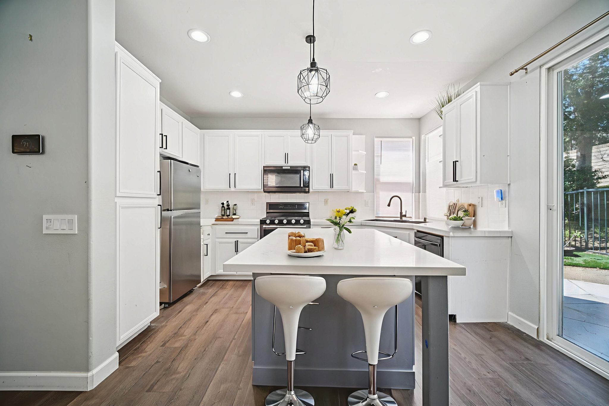 Elkwood Ln-S1508-006 virtually staged.jpeg