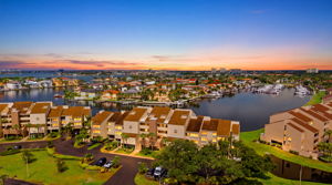 Photo 0
