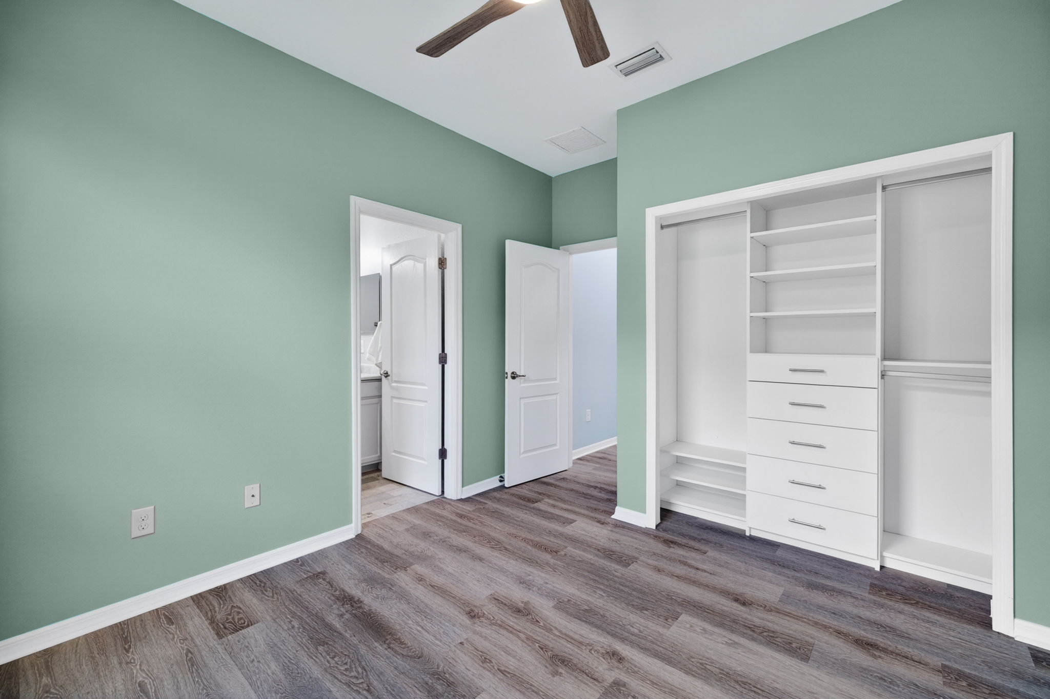 Guest Bedroom 3 - 2 of 2