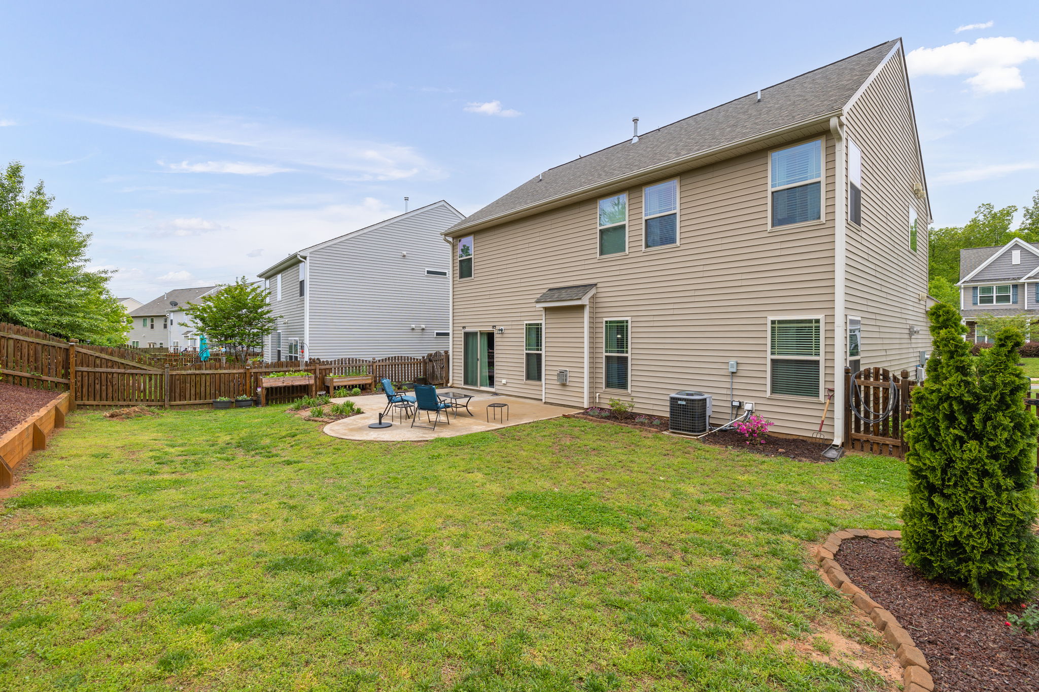 2777 Charo Park Ln-36