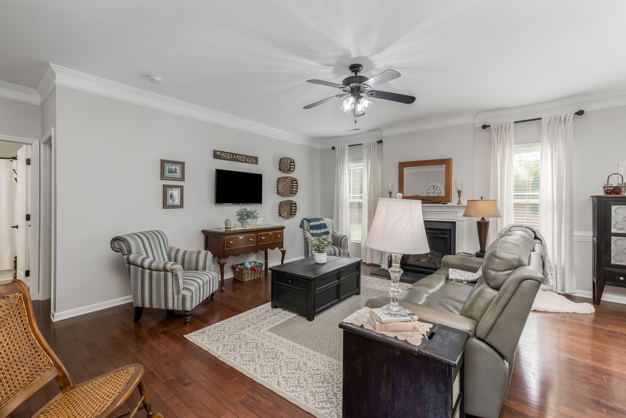 2777 Charo Park Ln-16