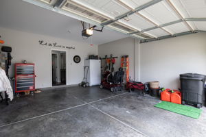 2777 Charo Park Ln-32