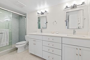 Primary Bathroom 1.jpg