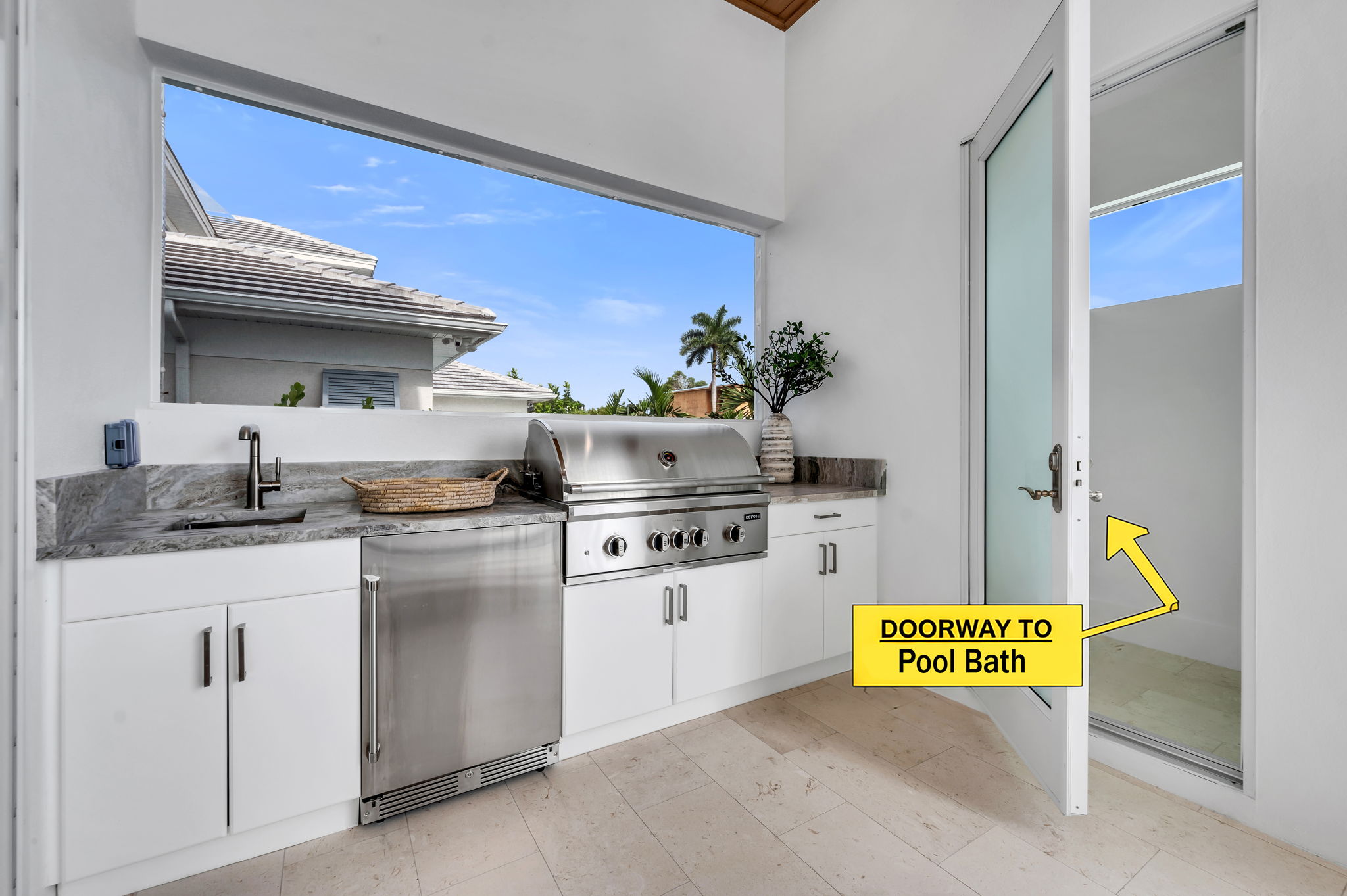Outdoor Kitchen & Pool Bath