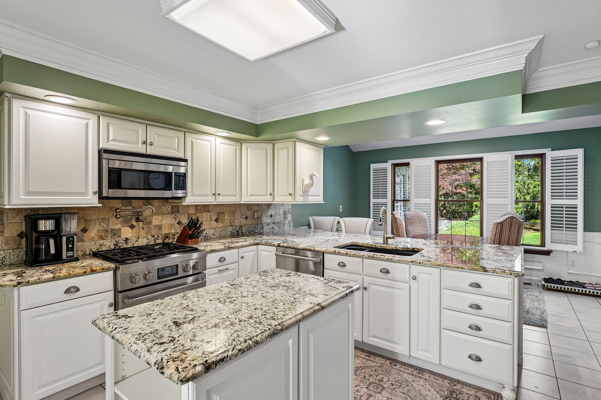 Clearview Rd-S2110-016.jpg