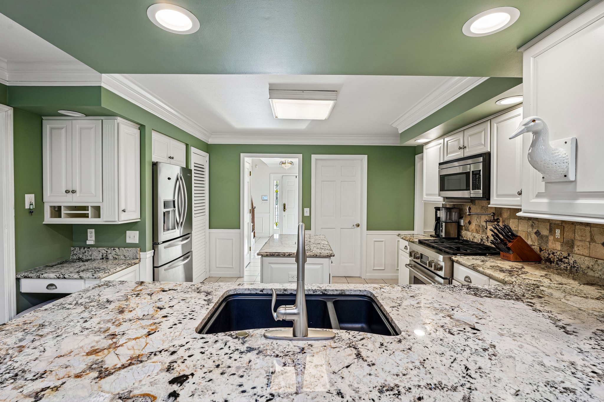 Clearview Rd-S2110-020.jpg
