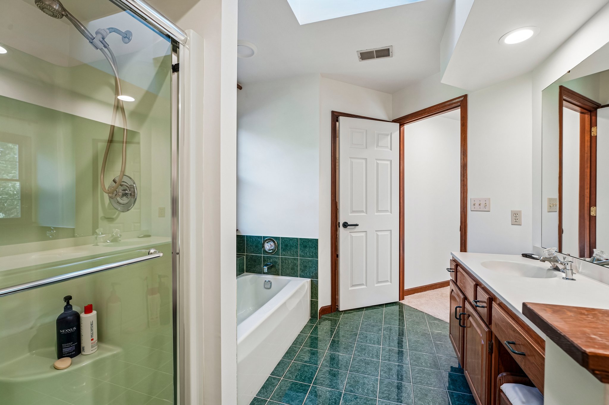 Clearview Rd-S2110-041.jpg