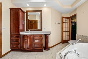 Clearview Rd-S2110-052.jpg