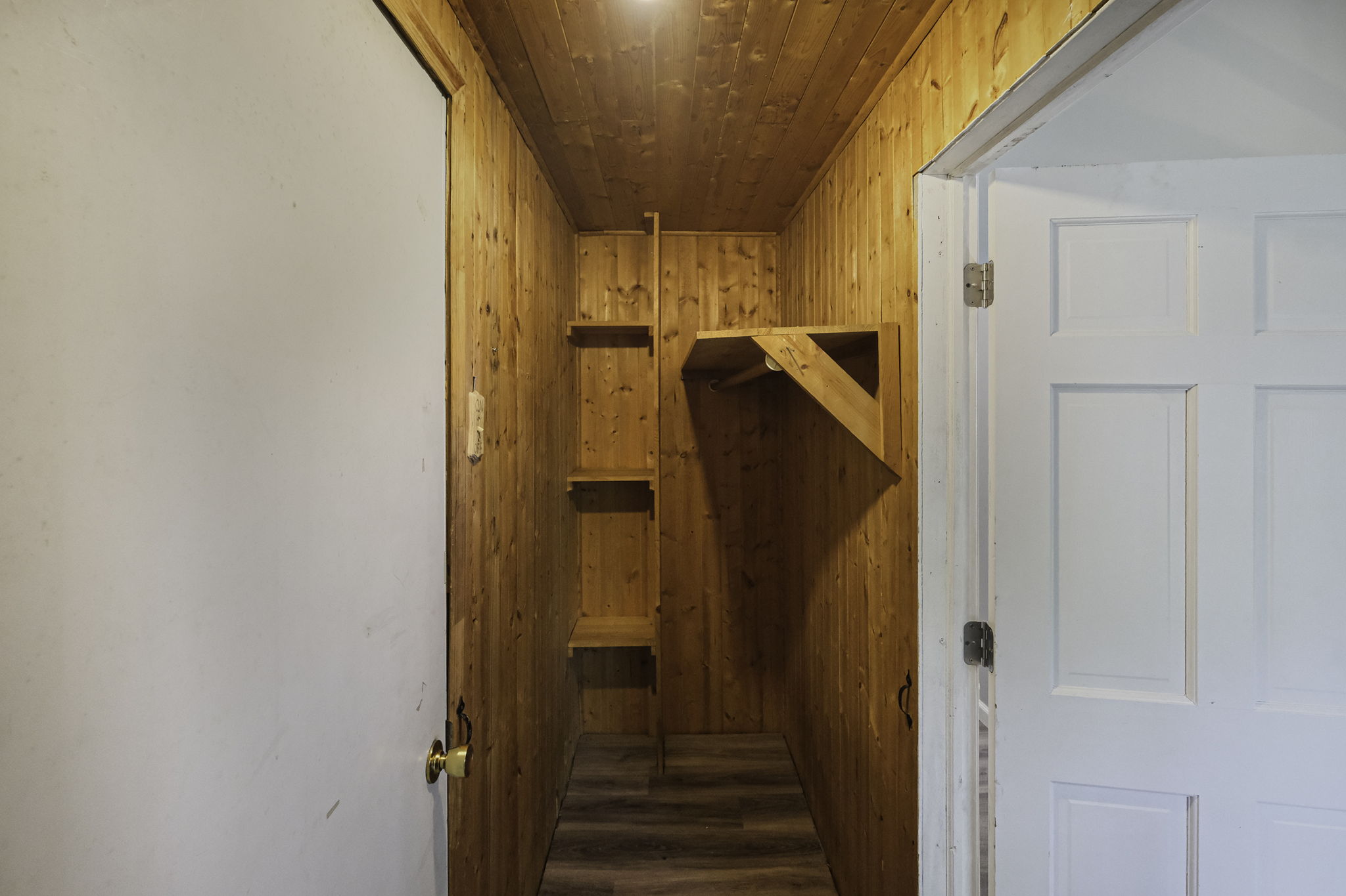  Photo 31