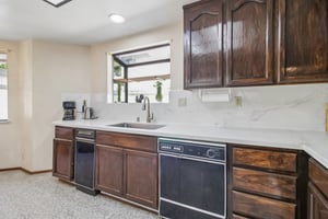Snell Ct-S0409-022.jpg