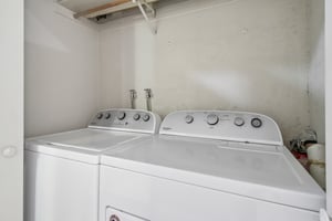 Snell Ct-S0409-023.jpg