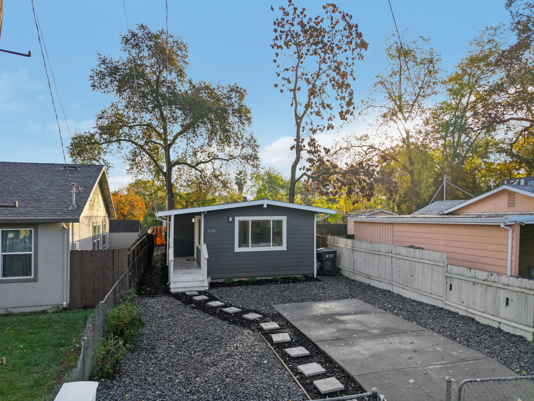 American Ave-S1511-001.jpg