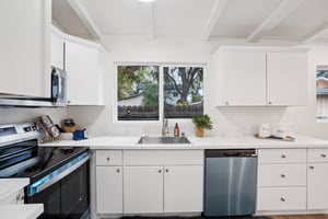 American Ave-S1311-013.jpg