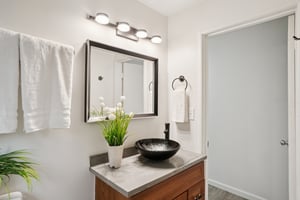 American Ave-S1311-020.jpg